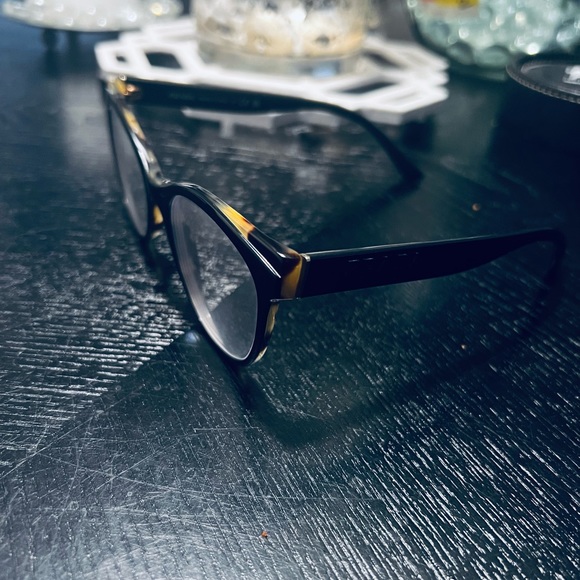 Authentic Prada frames !!!! I have the receipt to show it’s real Prada - Picture 5 of 8